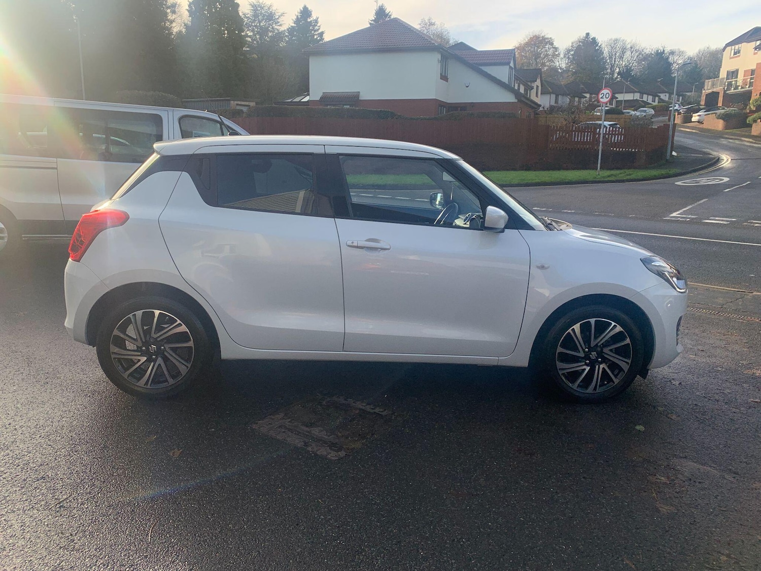 Used Suzuki Swift 2023 for sale - 76926832: Photo 7