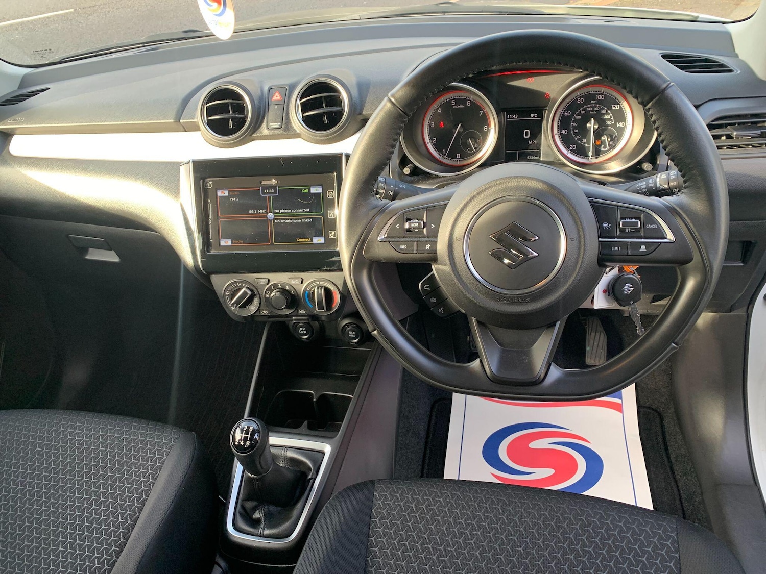 Used Suzuki Swift 2023 for sale - 76926832: Photo 9