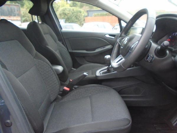Used Renault Clio 2022 for sale - 76327136: Photo 21