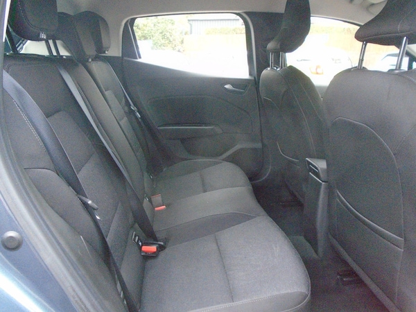 Used Renault Clio 2022 for sale - 76327136: Photo 25