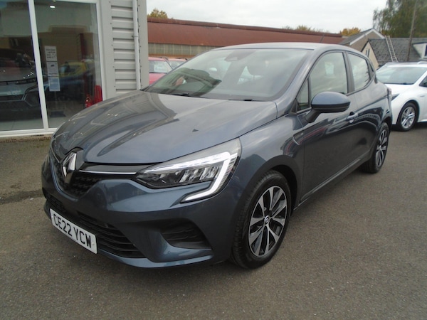 Used Renault Clio 2022 for sale - 76327136: Photo 3