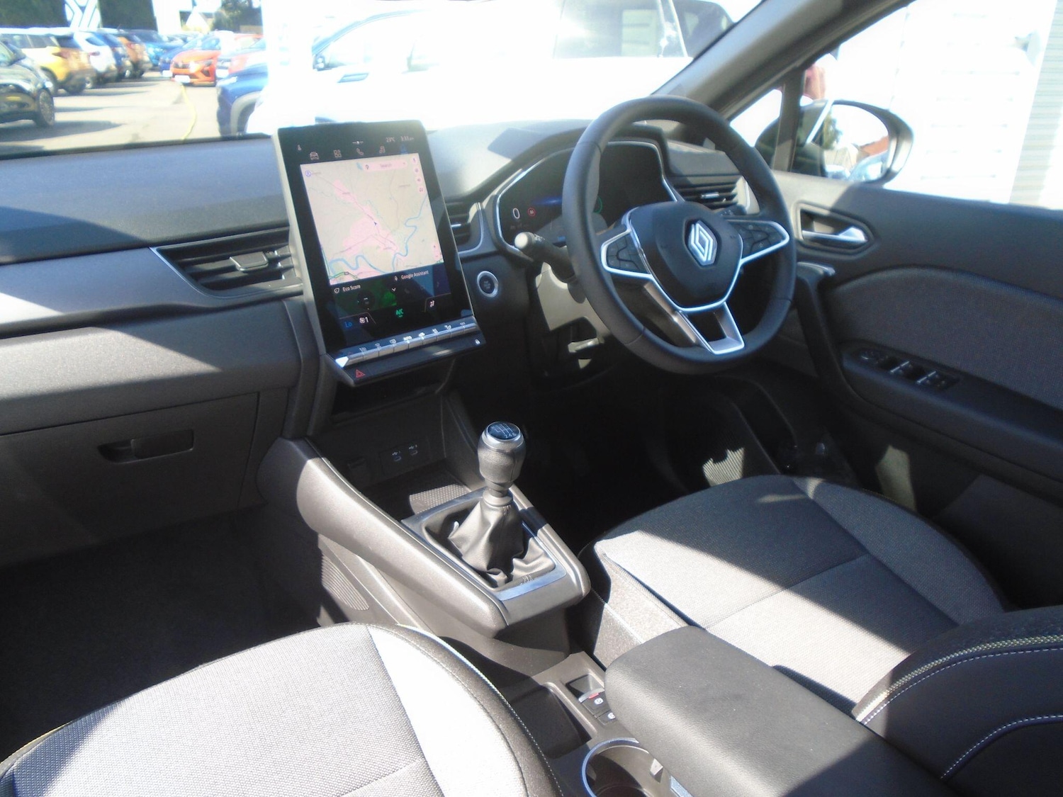 Used Renault Captur 2024 for sale - 76137602: Photo 27