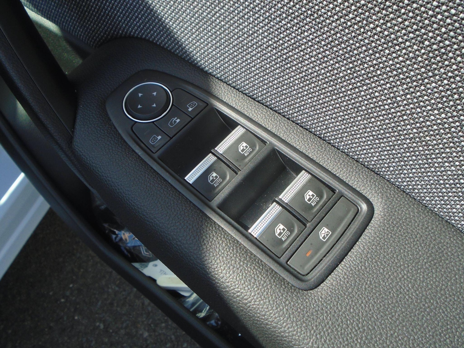 Used Renault Captur 2024 for sale - 76137602: Photo 42