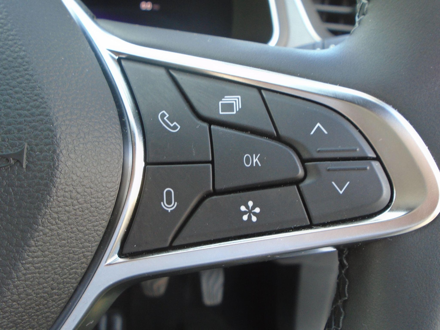 Used Renault Captur 2024 for sale - 76137602: Photo 49
