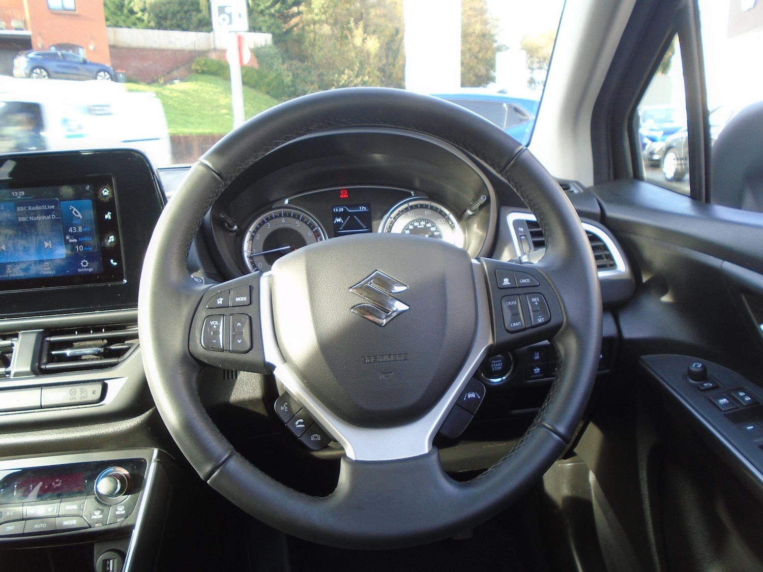 Used Suzuki SX4 S-Cross 2024 for sale - 76585473: Photo 35