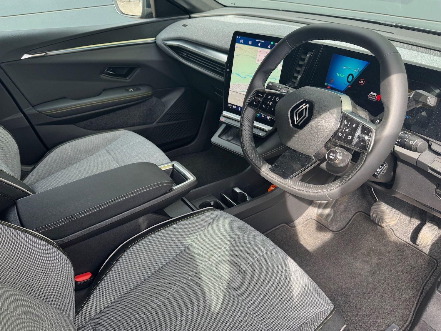 Used Renault Megane E Tech 2024 for sale - 76645098: Photo 19