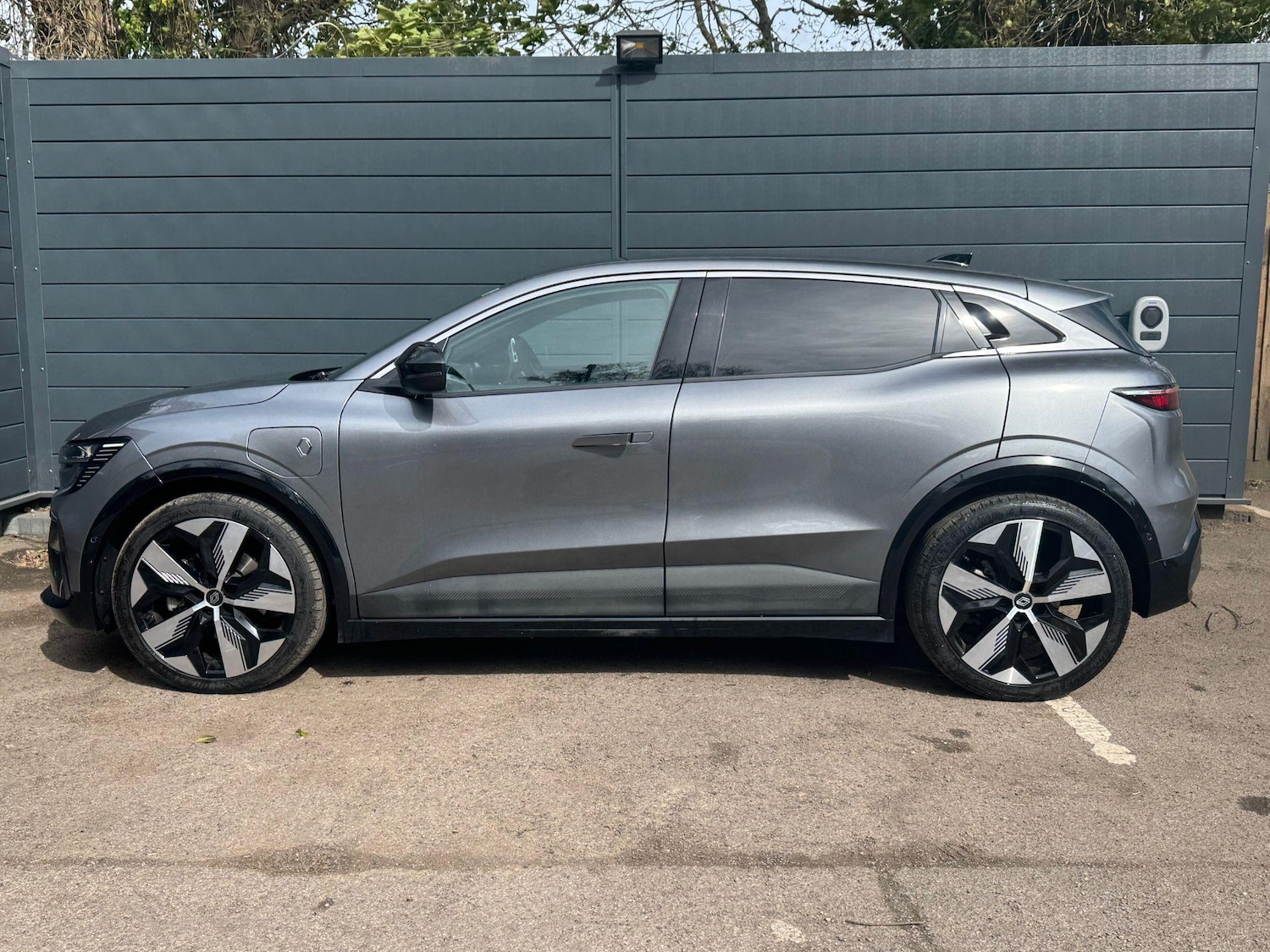 Used Renault Megane E Tech 2024 for sale - 76645098: Photo 4