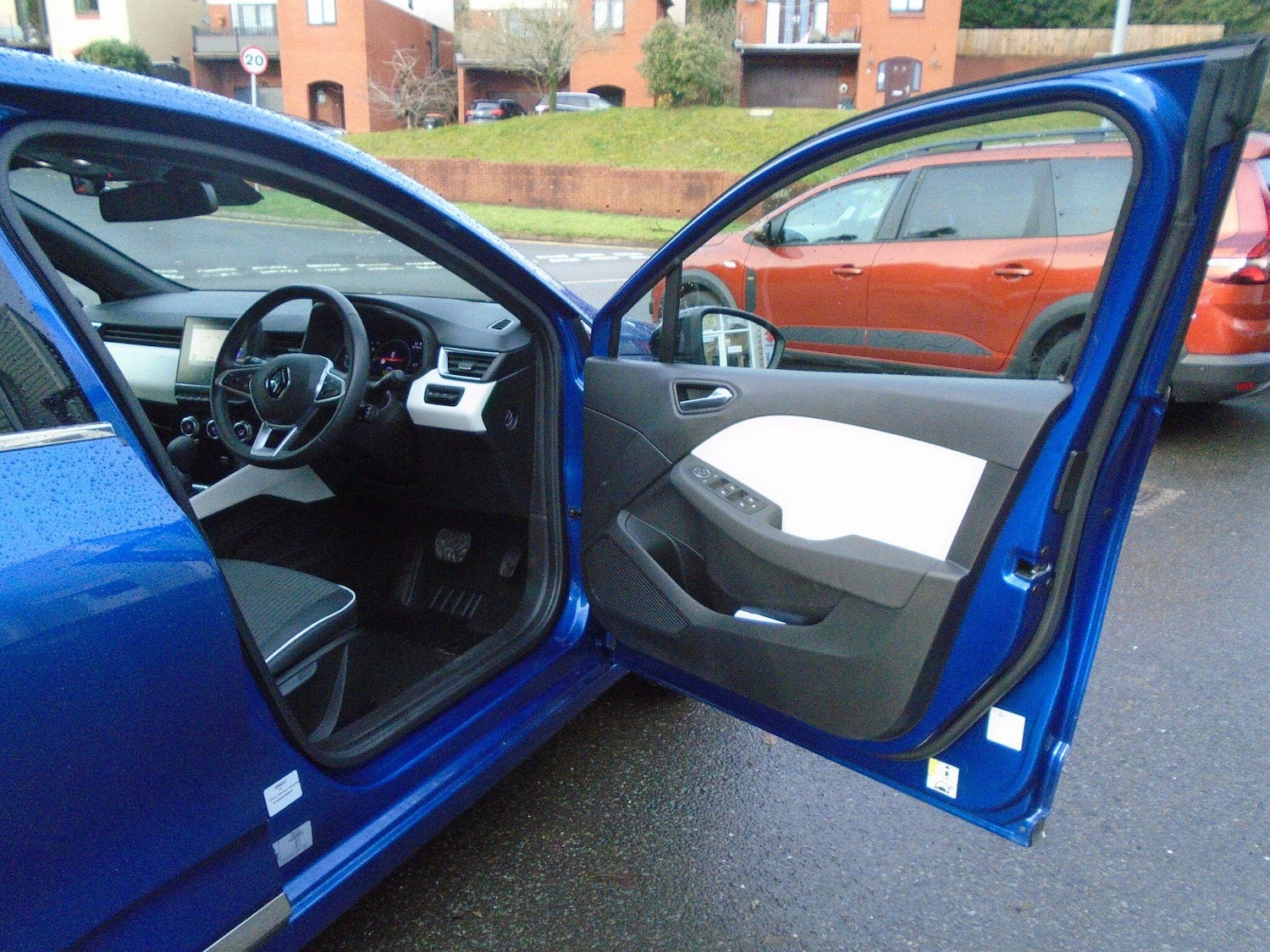 Used Renault Clio 2023 for sale - 77029625: Photo 20