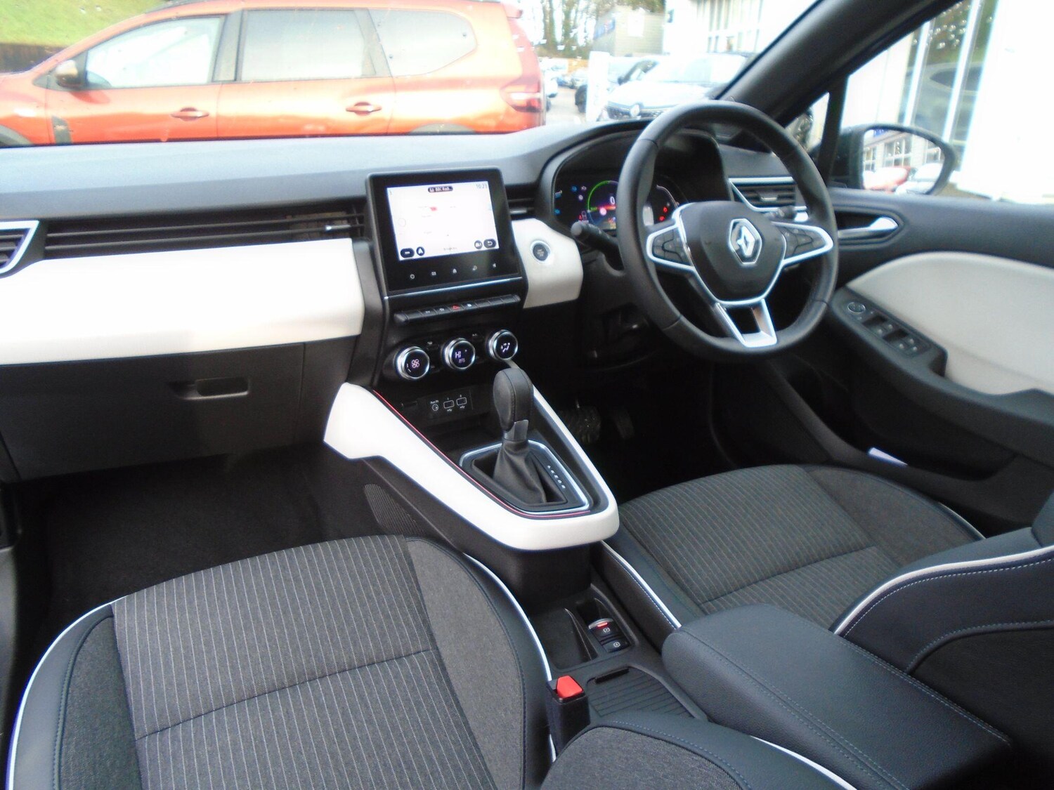 Used Renault Clio 2023 for sale - 77029625: Photo 28