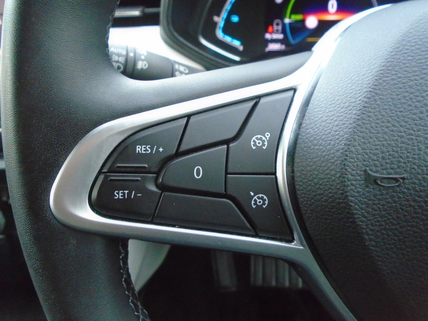 Used Renault Clio 2023 for sale - 77029625: Photo 50