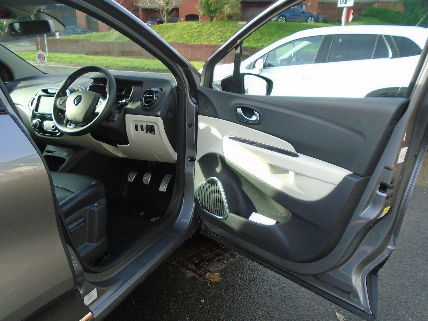 Used Renault Captur 2019 for sale - 76646284: Photo 18