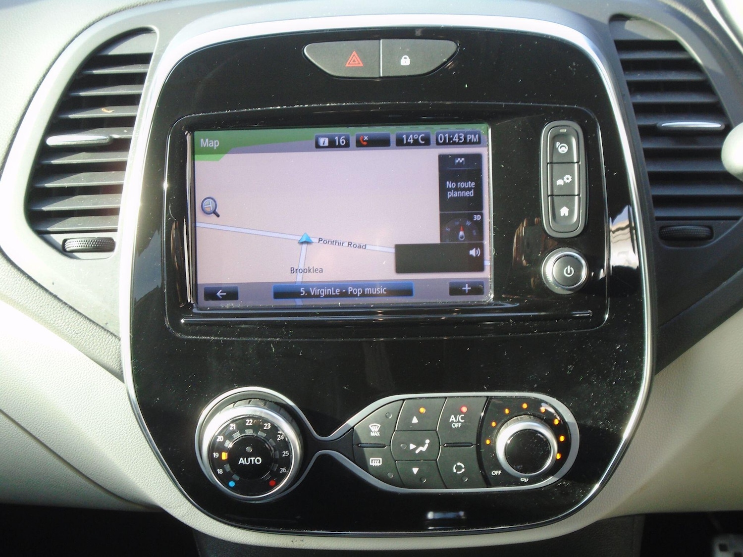 Used Renault Captur 2019 for sale - 76646284: Photo 32