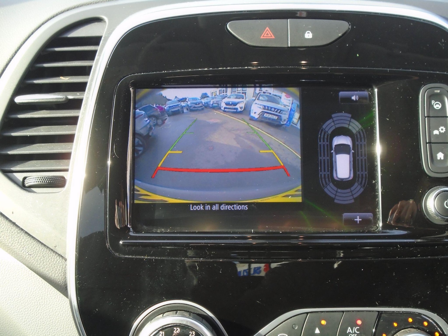 Used Renault Captur 2019 for sale - 76646284: Photo 33