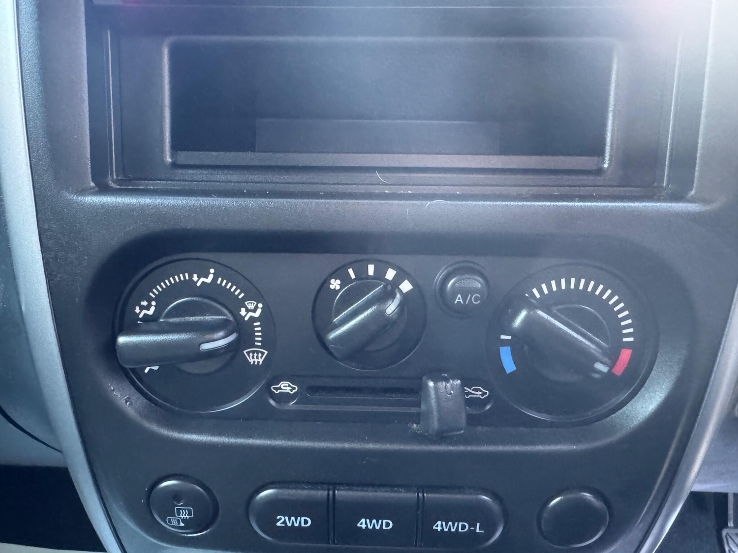 Used Suzuki Jimny 2017 for sale - 76644890: Photo 17