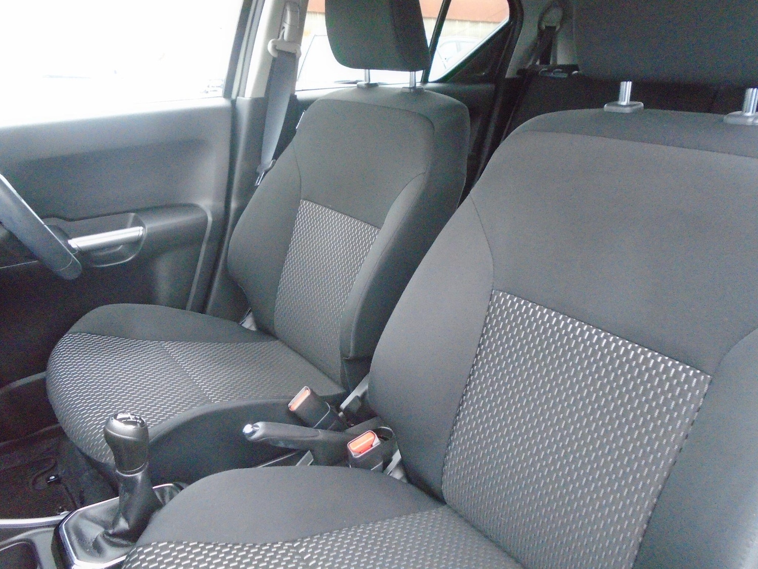 Used Suzuki Ignis 2023 for sale - 76151497: Photo 32