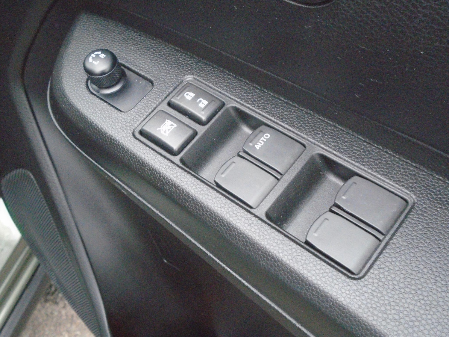 Used Suzuki Ignis 2023 for sale - 76151497: Photo 43