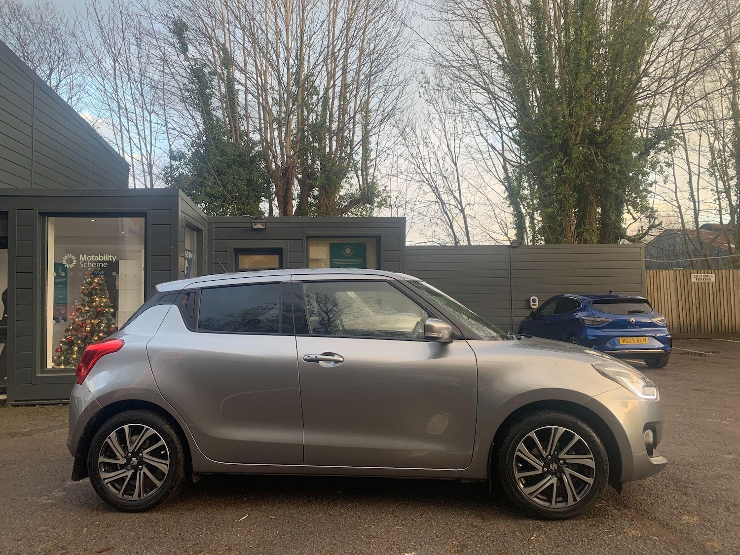 Used Suzuki Swift 2022 for sale - 76925962: Photo 7