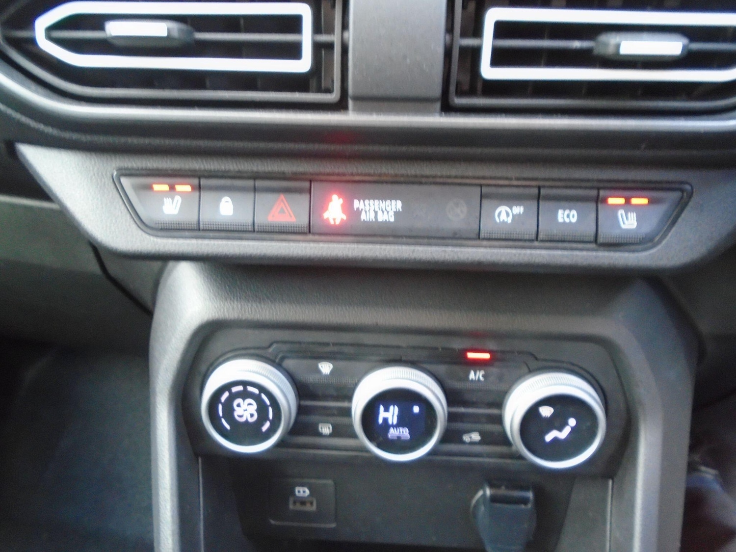 Used Dacia Jogger 2023 for sale - 76913746: Photo 47