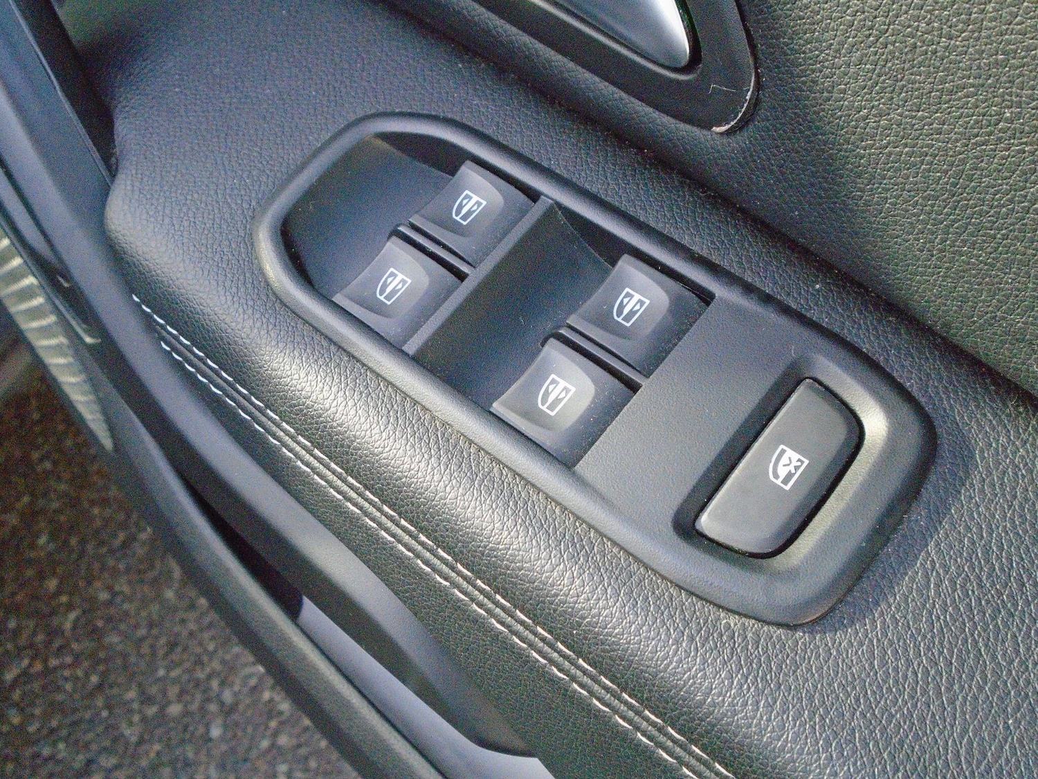 Used Dacia Duster 2022 for sale - 76607380: Photo 44