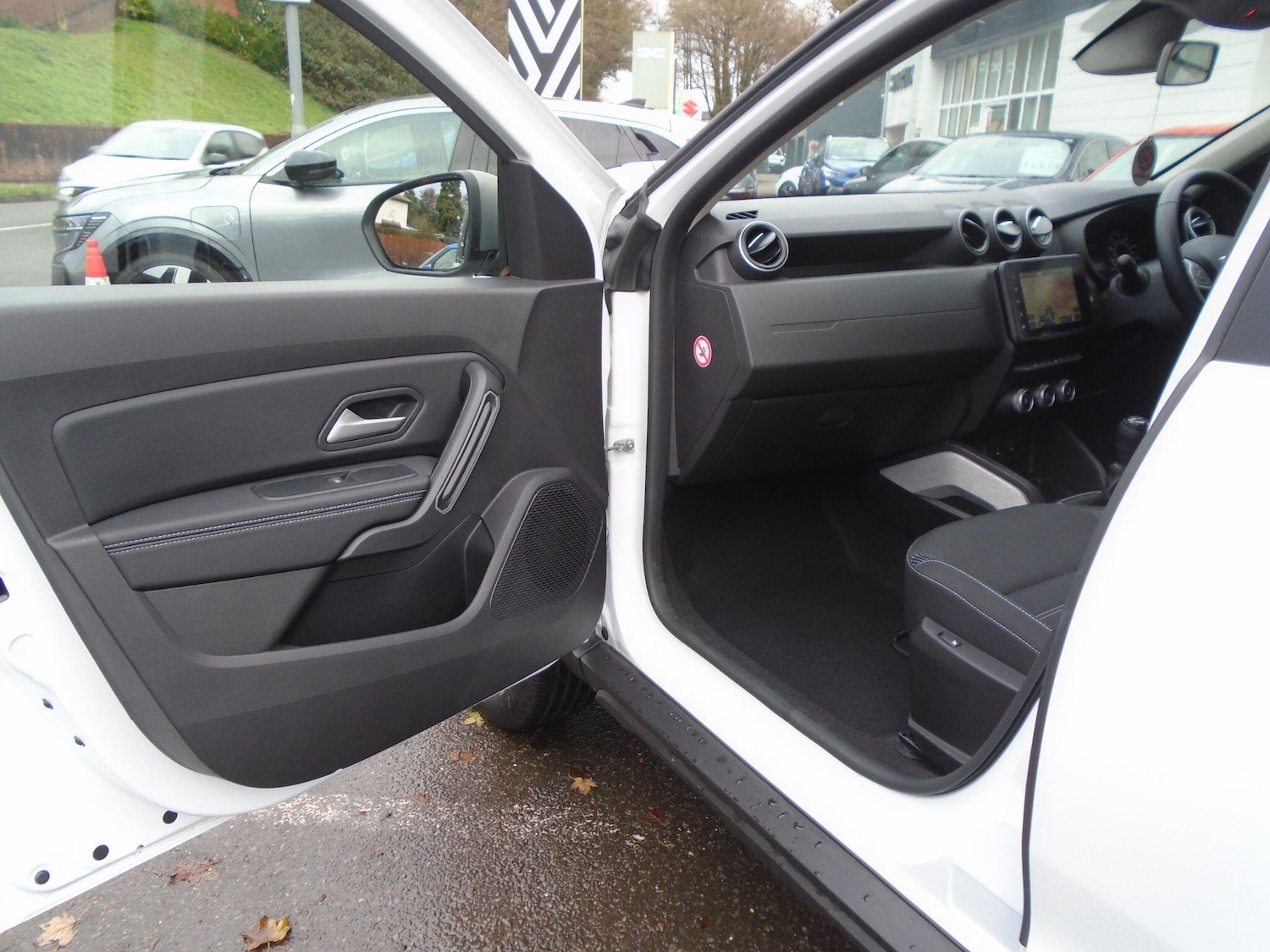 Used Dacia Duster 2024 for sale - 76689514: Photo 29