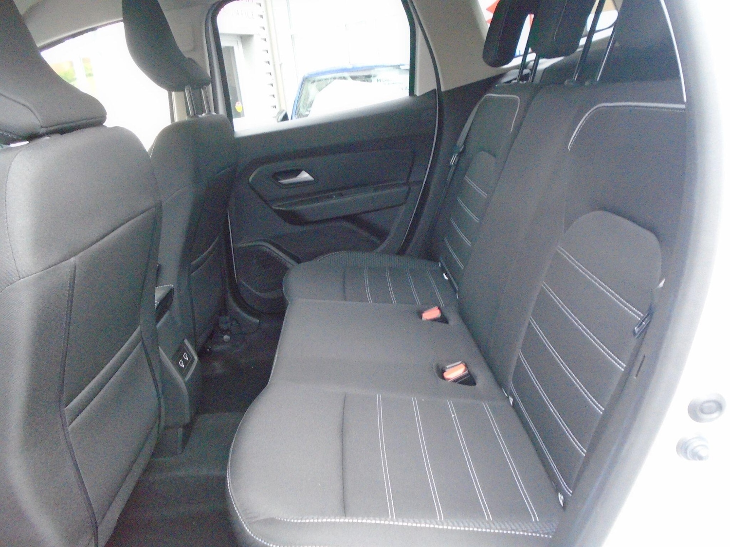 Used Dacia Duster 2024 for sale - 76689514: Photo 35