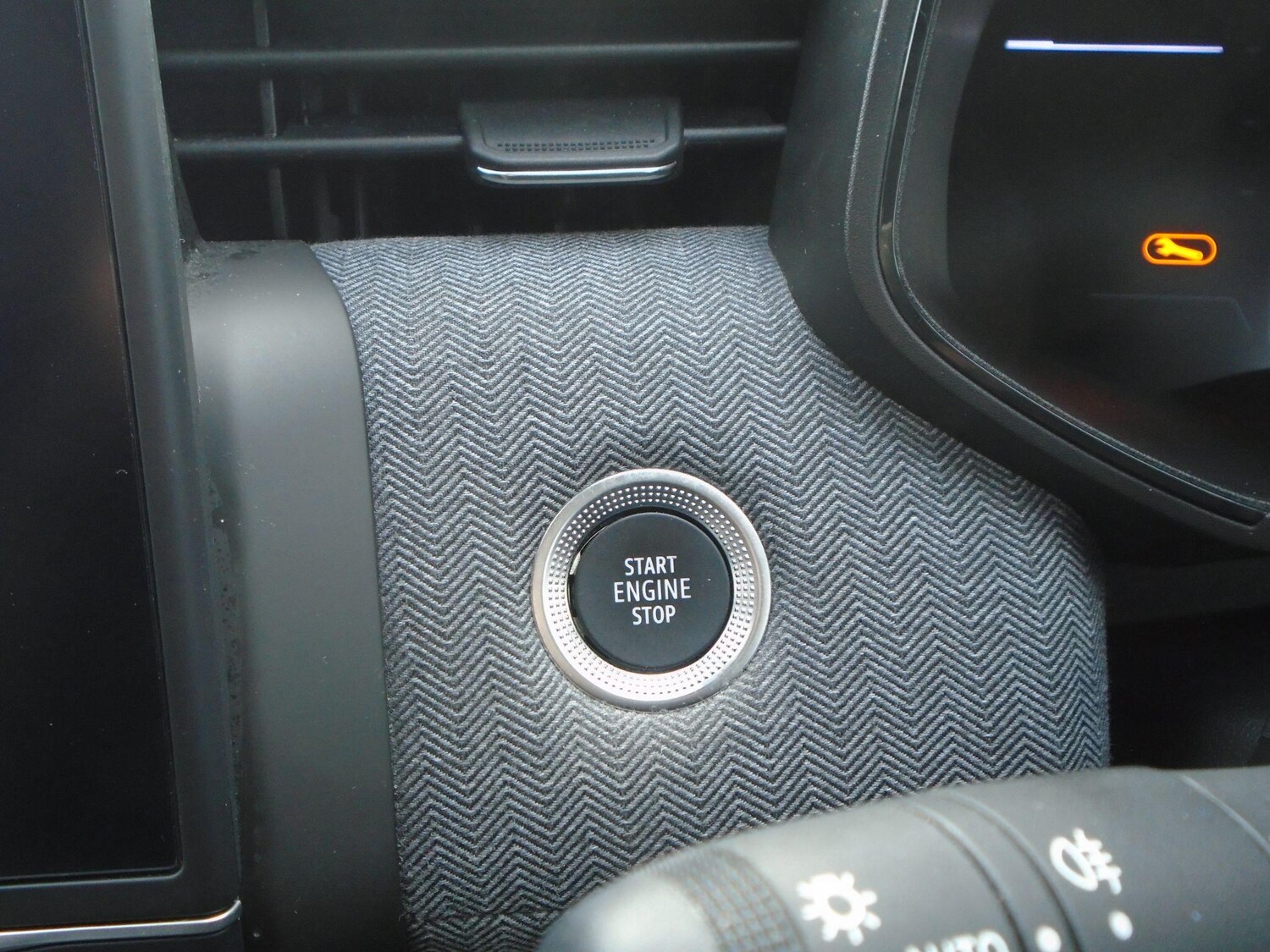 Used Renault Clio 2024 for sale - 77029081: Photo 43