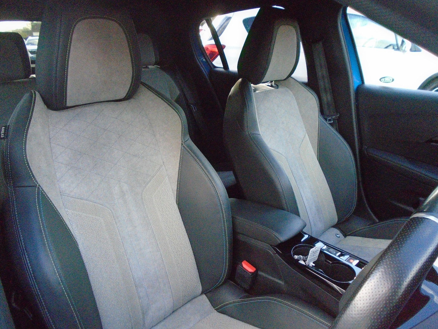 Used Peugeot 208 2020 for sale - 76899043: Photo 20