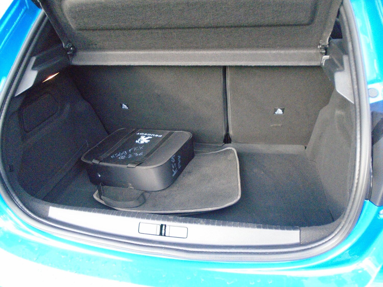 Used Peugeot 208 2020 for sale - 76899043: Photo 30