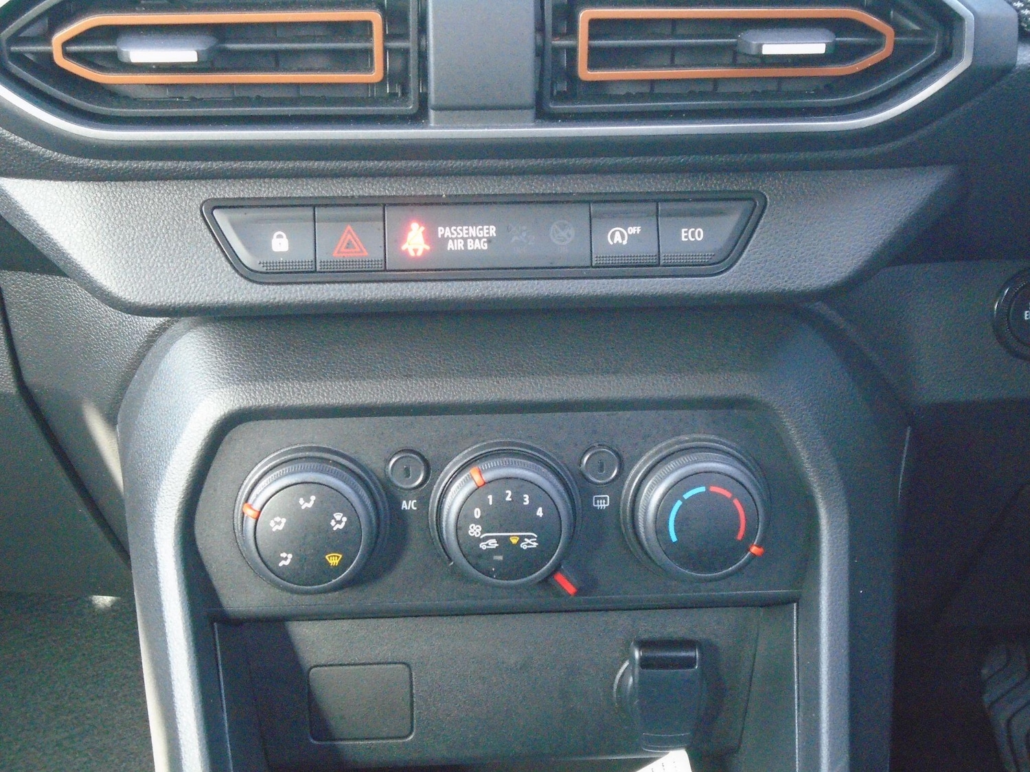 Used Dacia Sandero Stepway for sale - 77683052: Photo 38