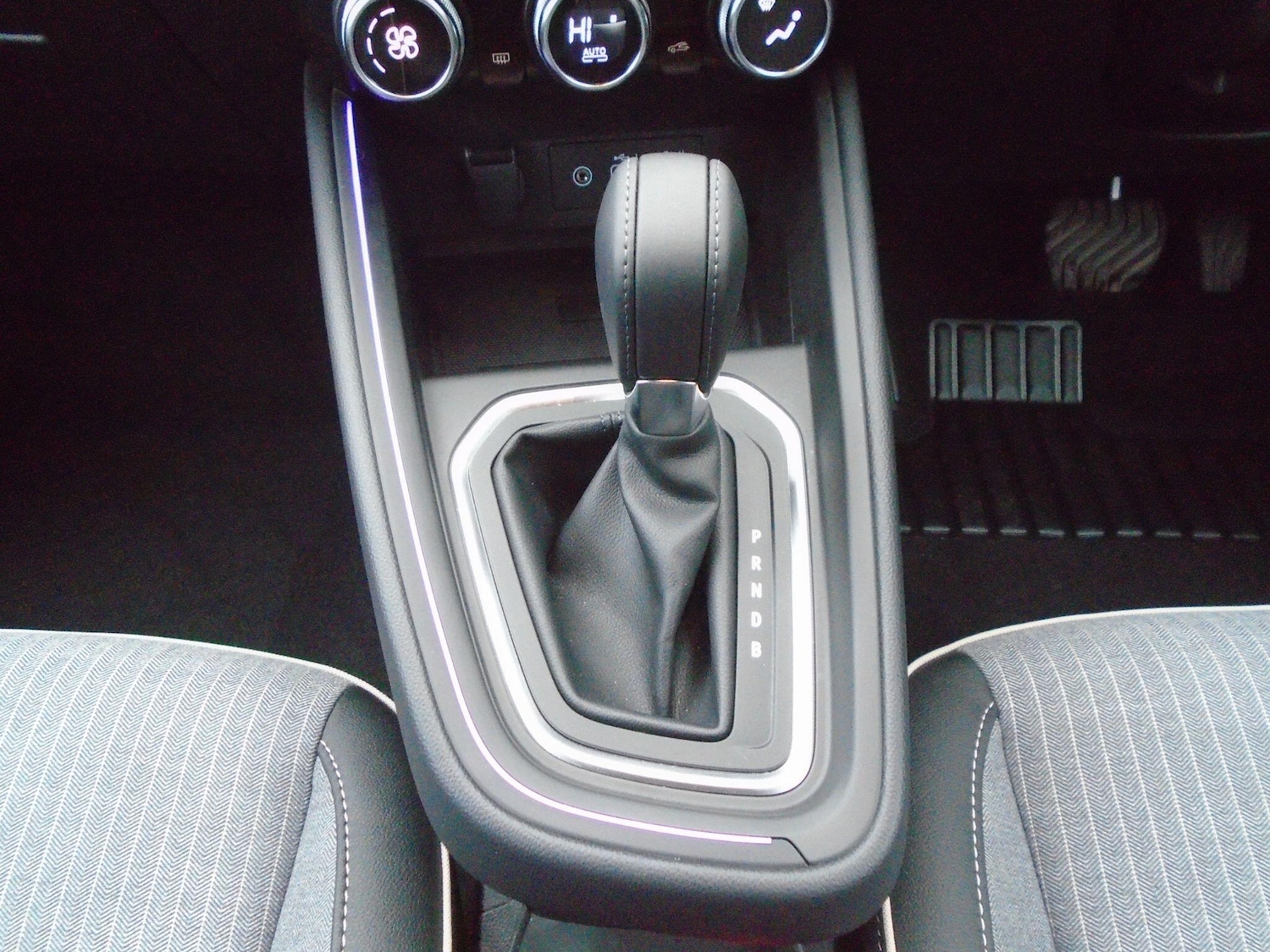 Used Renault Clio 2024 for sale - 76473002: Photo 42