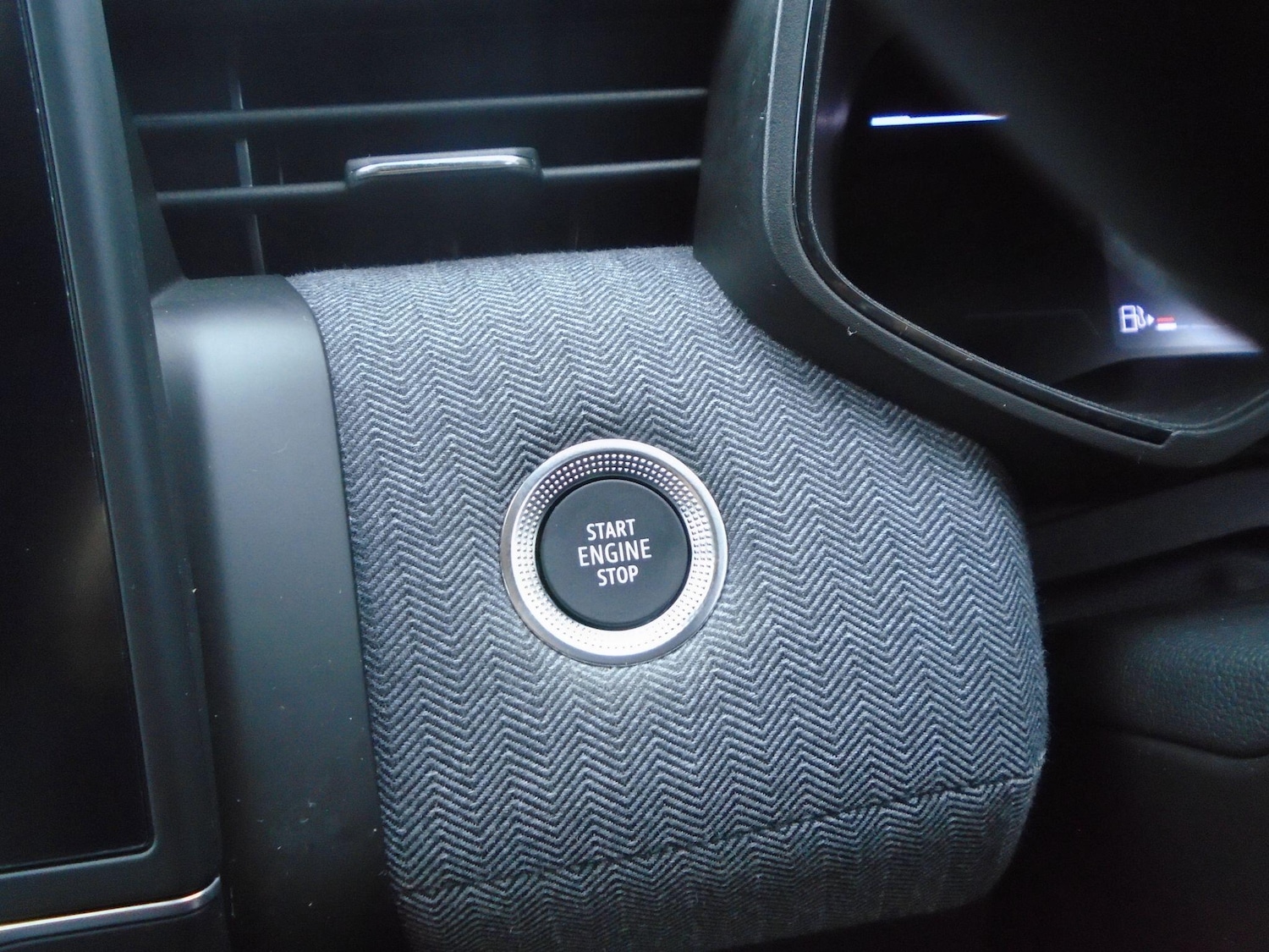 Used Renault Clio 2024 for sale - 76473002: Photo 47