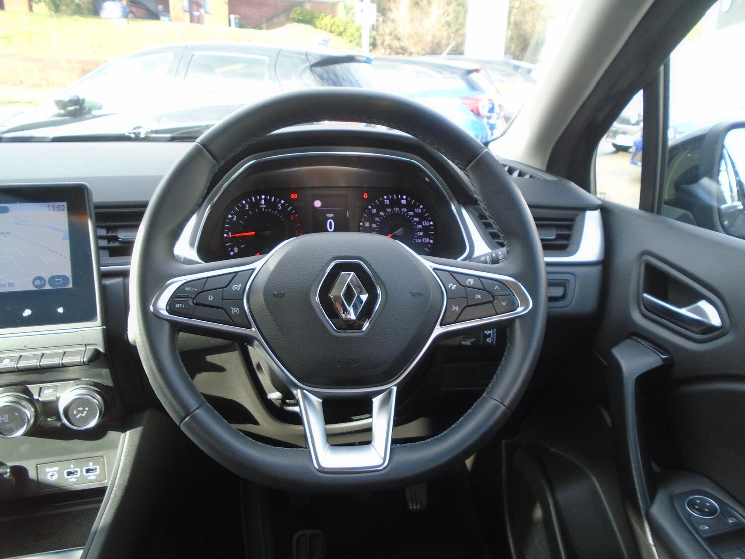 Used Renault Captur 2022 for sale - 77440172: Photo 32