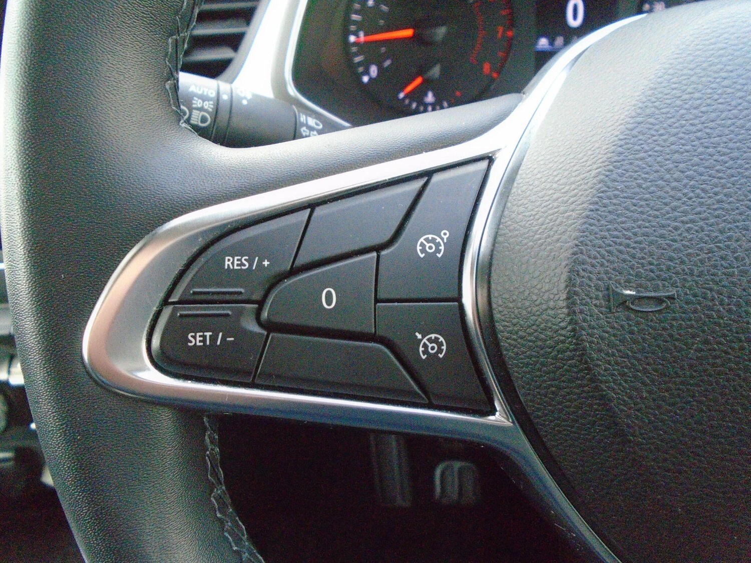 Used Renault Captur 2022 for sale - 77440172: Photo 45