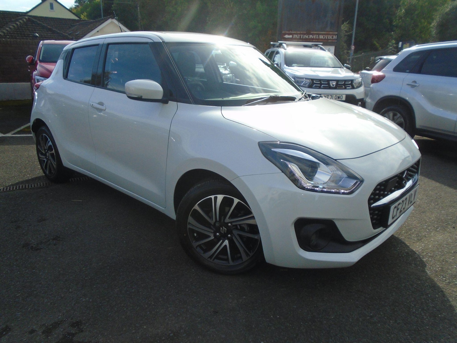 Used Suzuki Swift 2023 for sale - 76136079: Photo 1