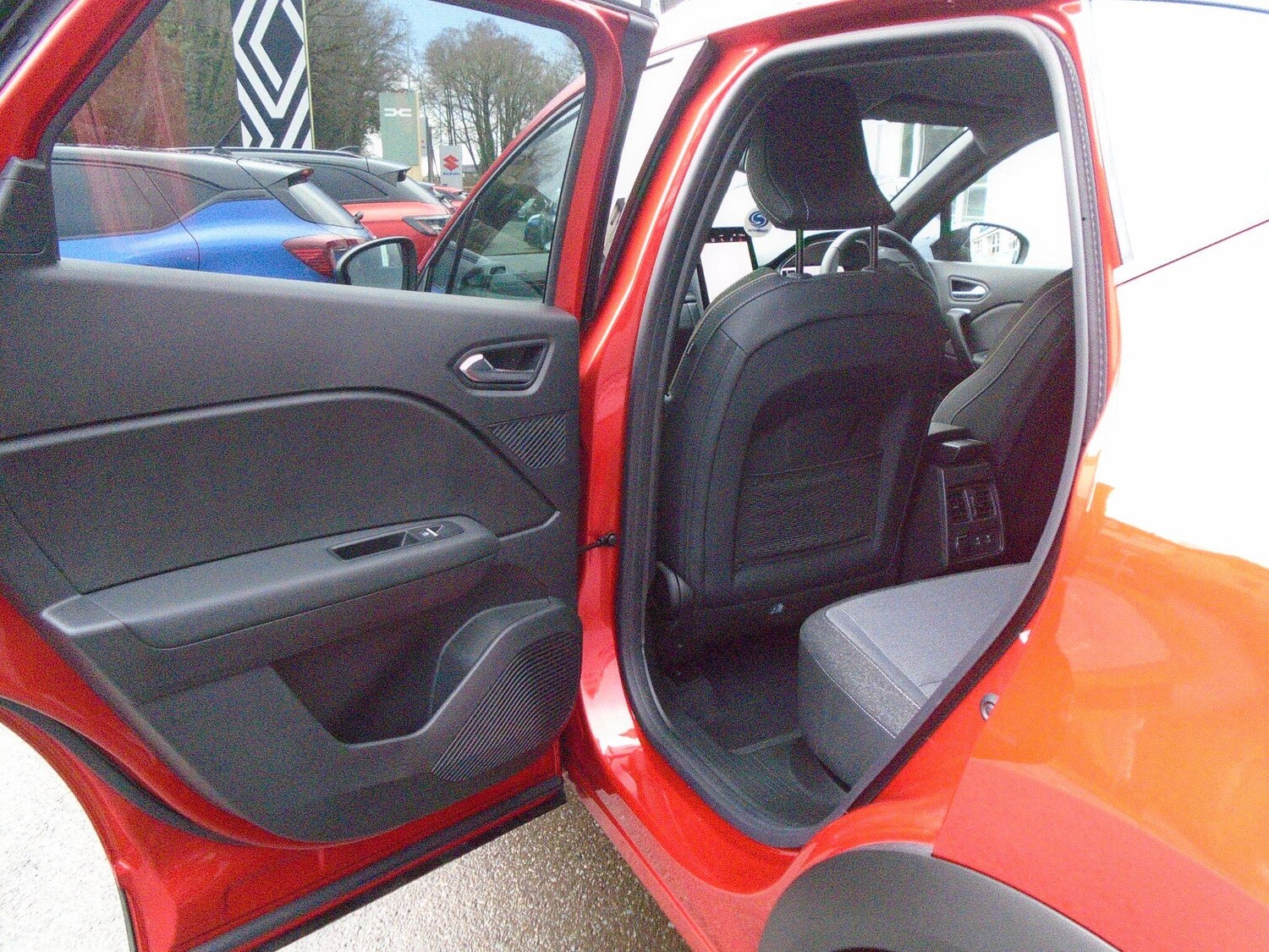 Used Renault Captur 2025 for sale - 77612348: Photo 32