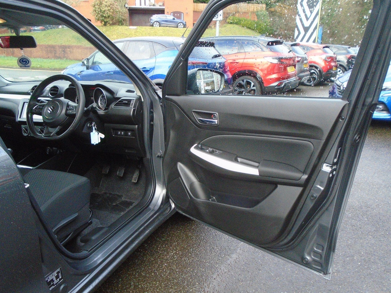 Used Suzuki Swift 2024 for sale - 77612359: Photo 16