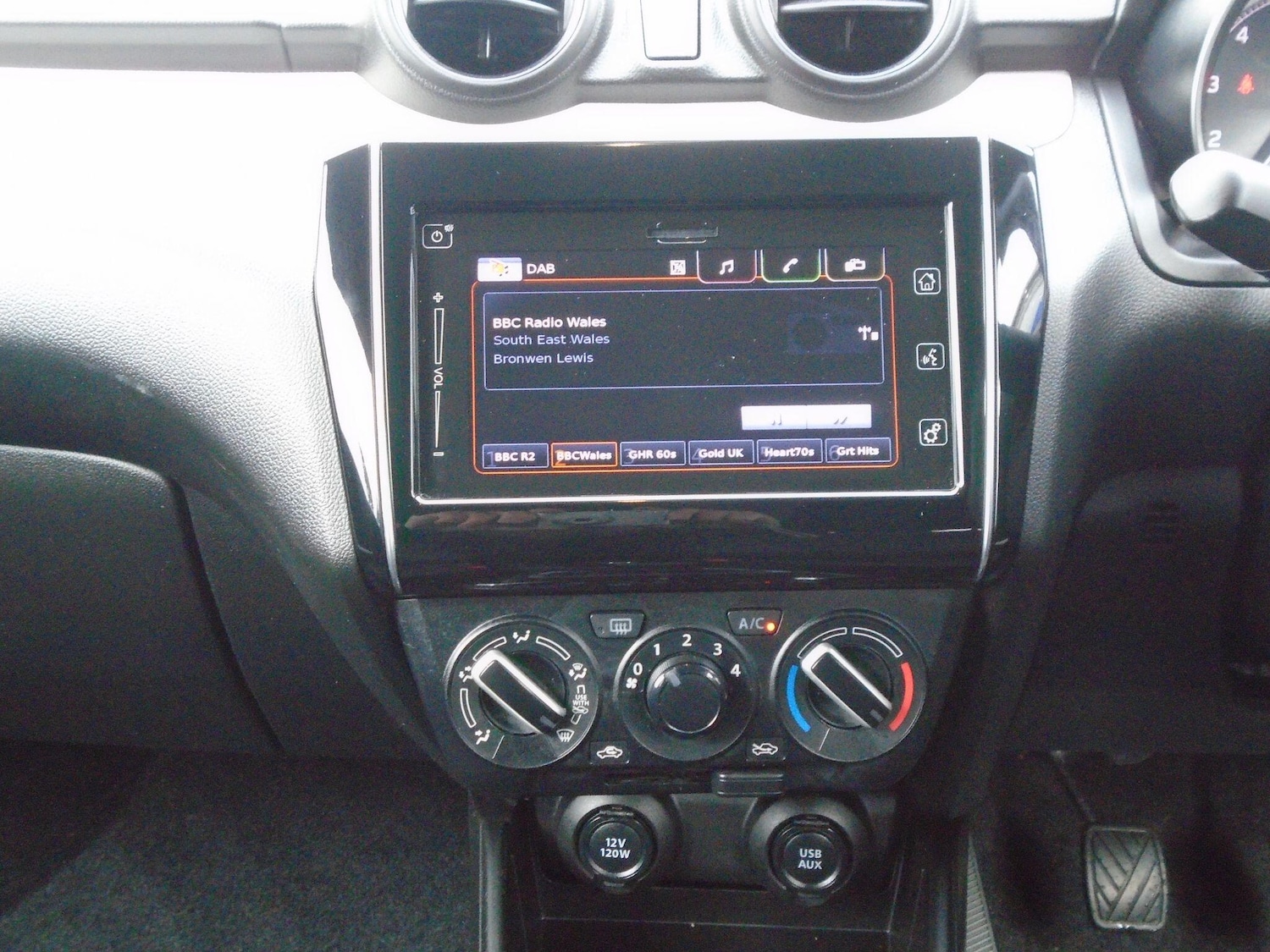 Used Suzuki Swift 2024 for sale - 77612359: Photo 34