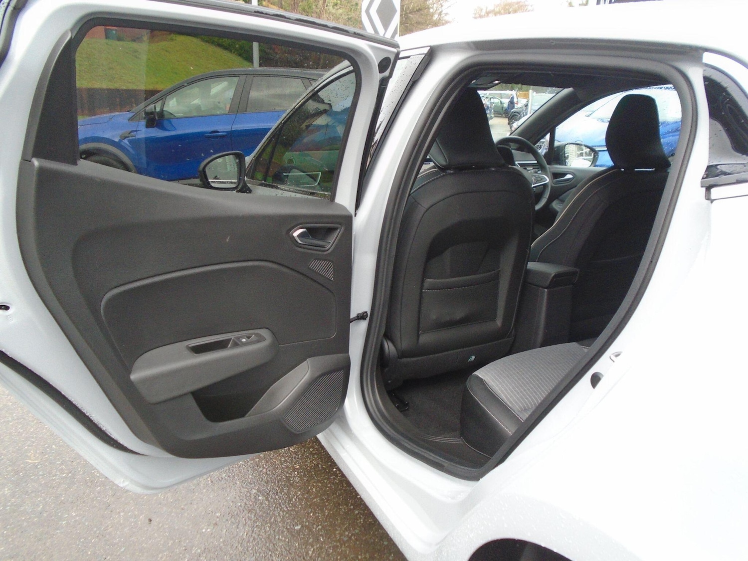 Used Renault Clio 2025 for sale - 77550048: Photo 30