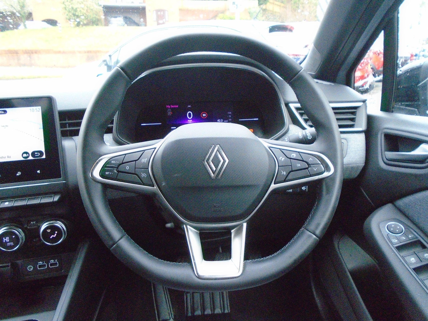 Used Renault Clio 2025 for sale - 77550048: Photo 34