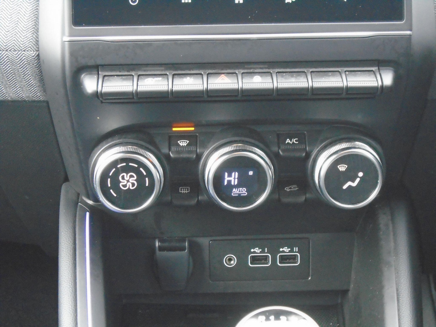 Used Renault Clio 2025 for sale - 77550048: Photo 39