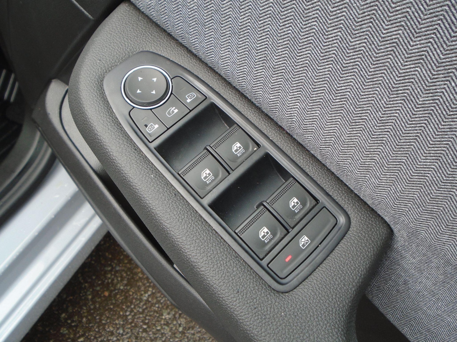 Used Renault Clio 2025 for sale - 77550048: Photo 41