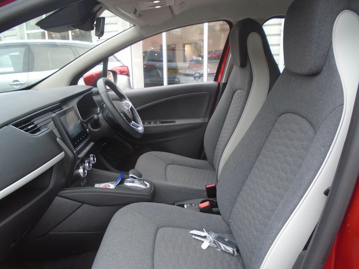 Used Renault Zoe 2021 for sale - 76306748: Photo 32