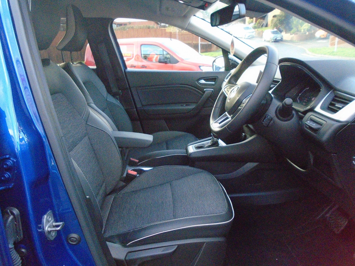 Used Renault Captur 2024 for sale - 77016887: Photo 22