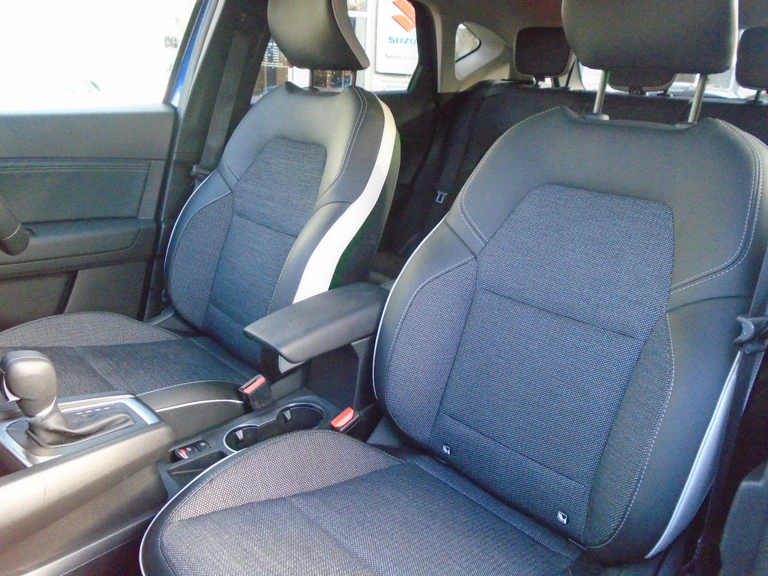 Used Renault Captur 2024 for sale - 77016887: Photo 30