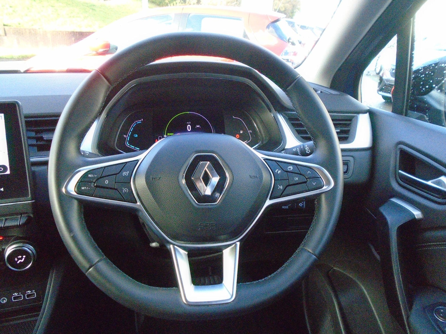 Used Renault Captur 2024 for sale - 77016887: Photo 34