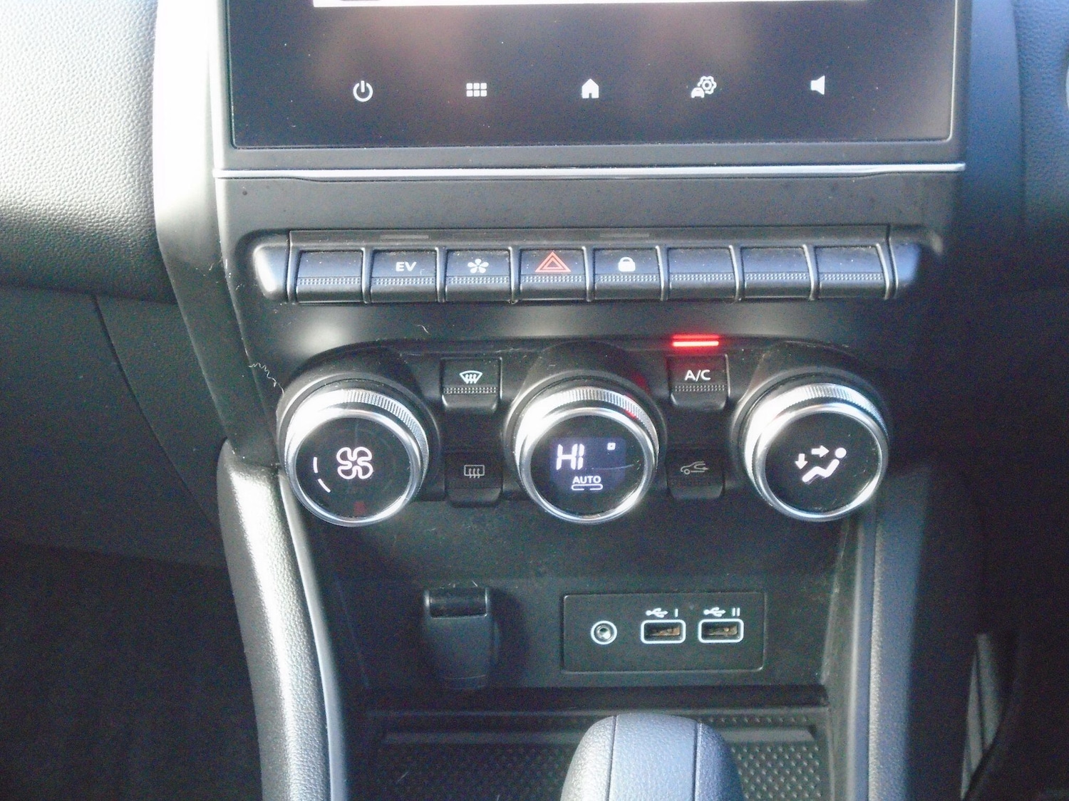 Used Renault Captur 2024 for sale - 77016887: Photo 40