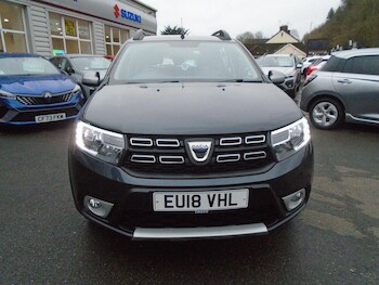 Used Dacia Sandero Stepway 2018 for sale - 77598386: Photo