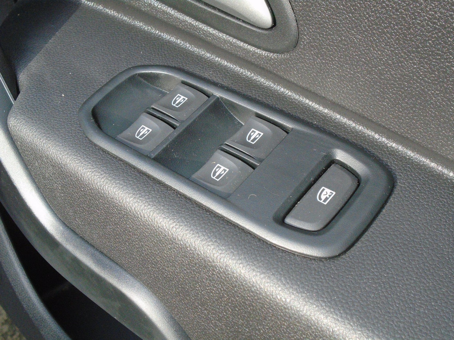 Used Dacia Duster for sale - 77769685: Photo 40