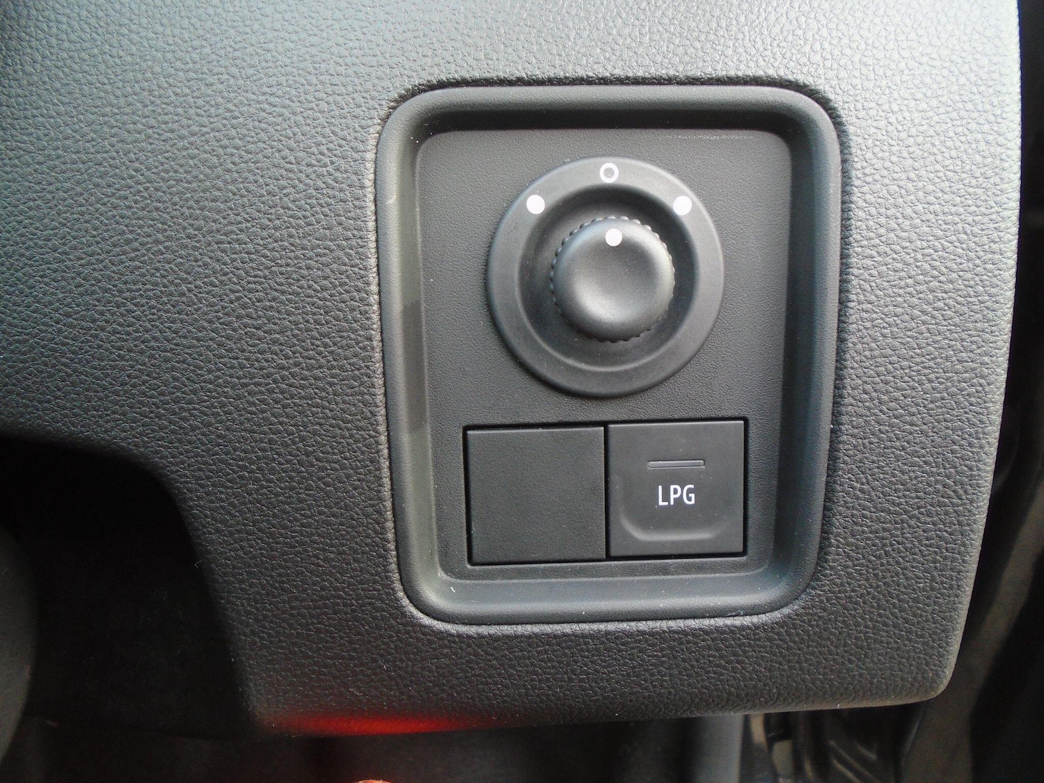 Used Dacia Duster for sale - 77769685: Photo 41