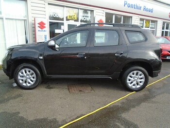 Used Dacia Duster 2023 for sale - 77769685: Photo